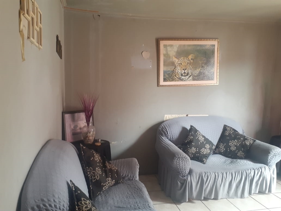 6 Bedroom Property for Sale in Algoa Park Eastern Cape